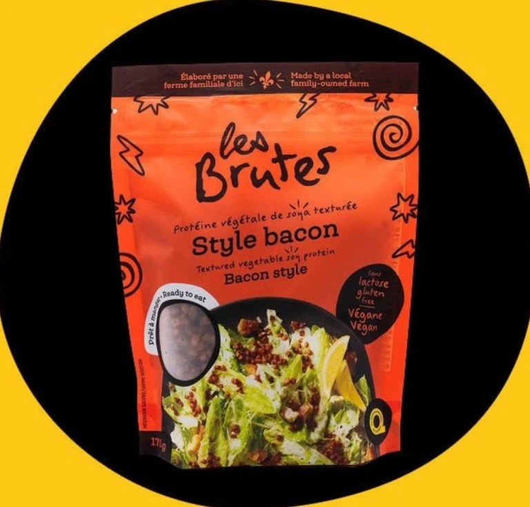 Packet de protéine végétale de soja texturée, style bacon, de la marque les Brutes, avec des mentions 'végane' et 'sans lactose'.